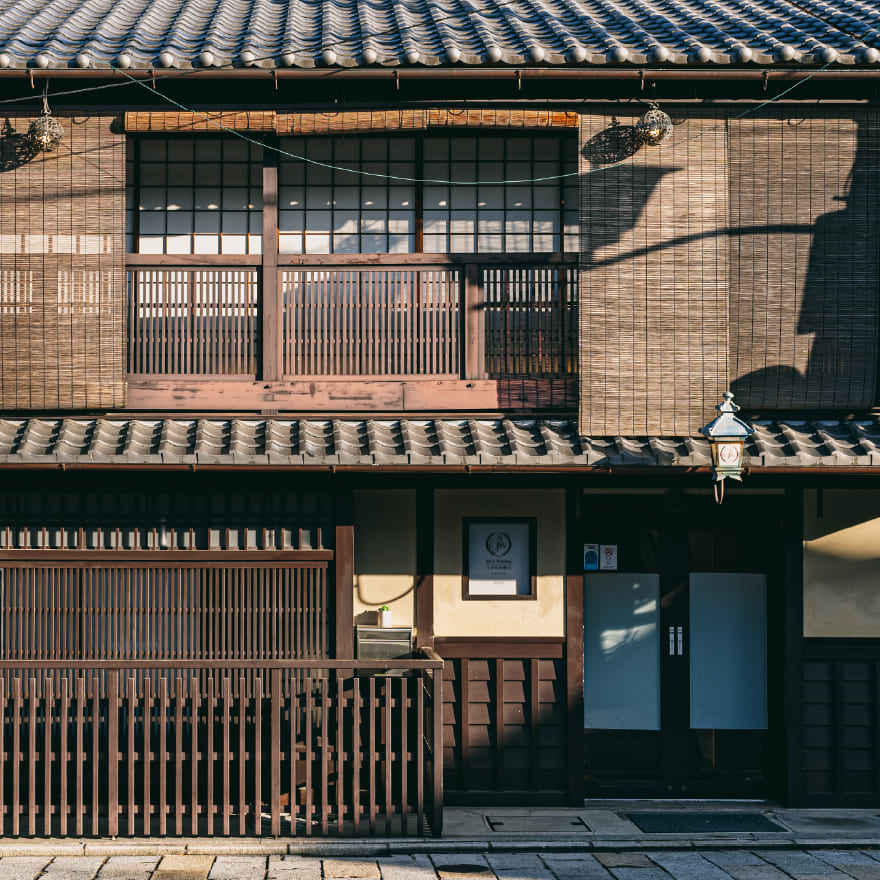 Visit HAGOROMOYA